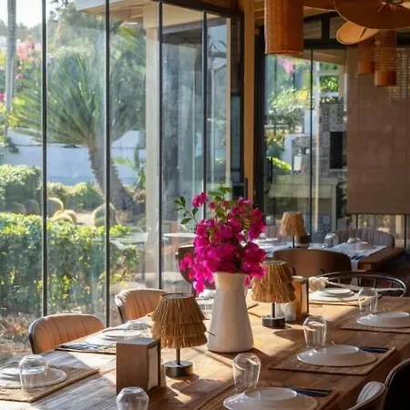 Hotel Torbahan Boutique & Club Torba